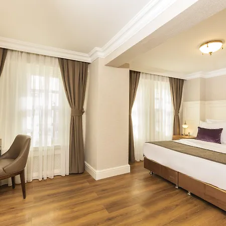 Meroddi La Porta Hotel Istanboel