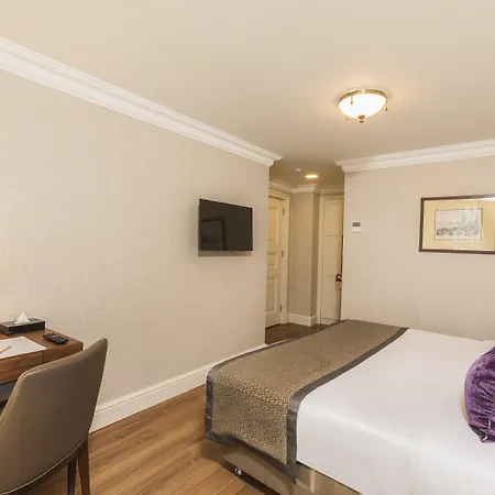 Hotel Meroddi La Porta 2*