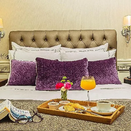 Hotell Meroddi La Porta 2*