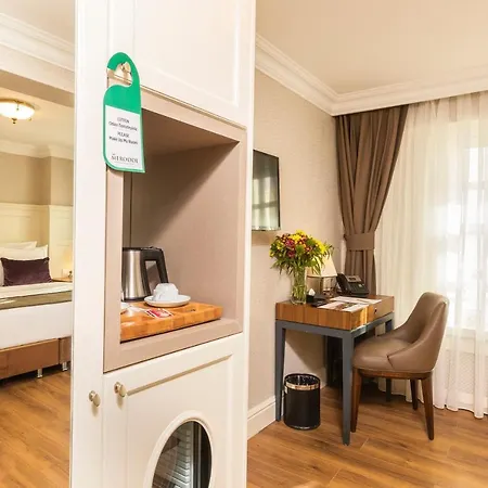 Meroddi La Porta Hotell