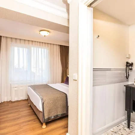 Meroddi La Porta Hotel 2*