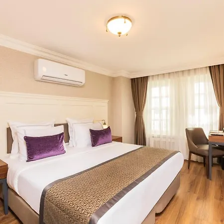 Meroddi La Porta Hotel