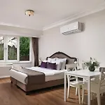 Meroddi La Porta Hotel