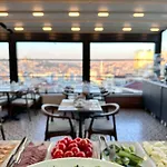 Meroddi La Porta Istanbul