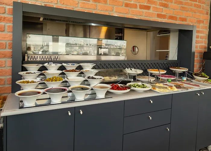 Meroddi La Porta Hotel