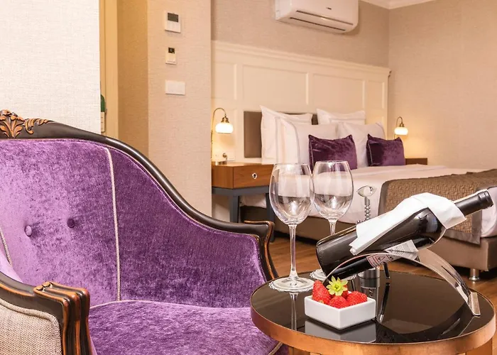 Meroddi La Porta Hotel