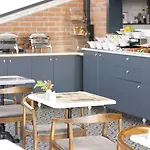 Hotel Meroddi La Porta Stambuł