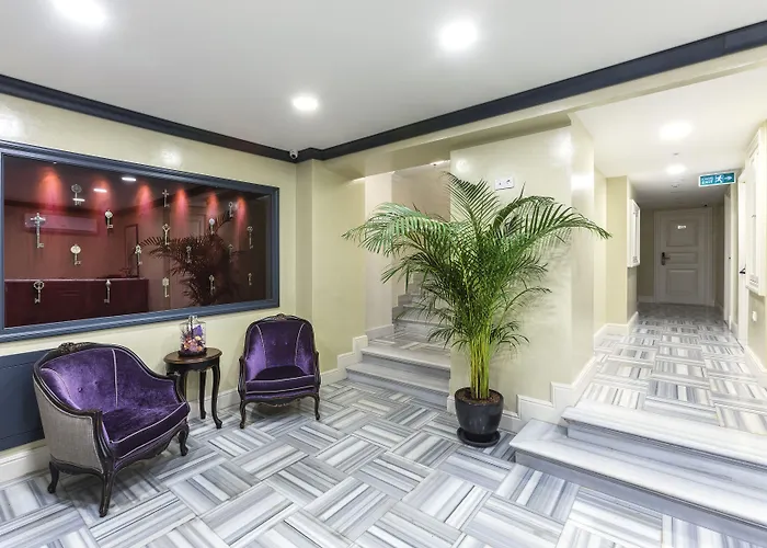 Отель Meroddi La Porta 2*